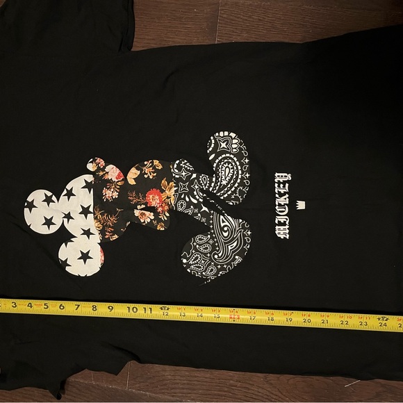 Neff Disney Mickey Mouse Men's Gangster Hip Hop Old English med - Picture 5 of 5